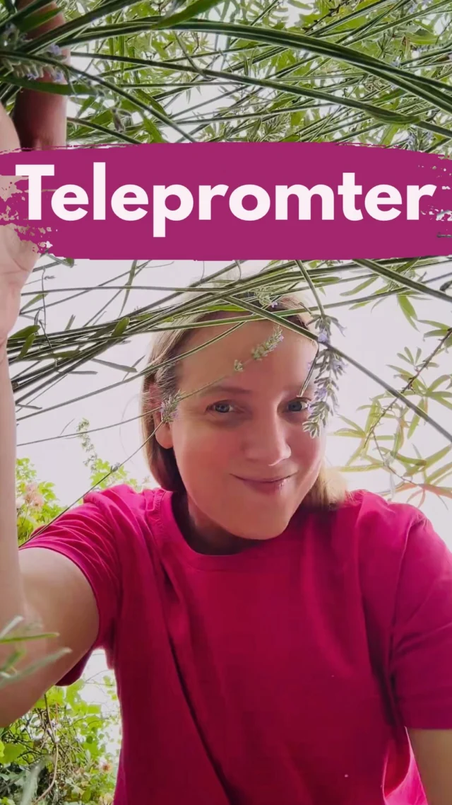 Telepromter und Mythencheck oder wie sich Bullshit auf Insta schneller verbreitet als Fakten.
❌ „Wenn du Edits nutzt, bekommst du mehr Reichweite.“
Ganz klar Blödsinn. Der Algorithmus bevorzugt keine bestimmte Bearbeitungs-App, auch nicht die eigene. Bestätigt von Insta-CEO @mosseri 
❌ „Du musst Edits nutzen, um besser ausgespielt zu werden.“
Auch Blödsinn. Wenn dir jemand das erzählt, will er entweder Klicks oder weiß es nicht besser.
✅ Die Edits-Kennzeichnung im Reel dient ausschließlich der Werbung für Edits.
Entscheidend ist der Content, nicht das Tool. 🔥
Das zählt wirklich:
-die berühmten ersten Sekunden (Hook)
- mit Keywords gefüllte Captions, die trotzdem gern gelesen wird
- regelmäßiges Posten von qualitativem Content
- Communitybindung
- Relevanz für deine Zielgruppe
Also bearbeite deine Reels, wie du willst, ob  InShot, Edits oder VN. Die App macht nicht den Unterschied, sondern dein Inhalt.
Die Telepromter-Funktion bei Edits ist gut. Dennoch ist Edits für mich noch nicht groß genug. Wir feiern hier gerade den Einzug der Keyframes, als wäre es eine neue gigantische Erfindung, dabei ist das seit Jahren Standard in anderen VideobearbeitungsApps.  Aber der Weg ist auf jeden Fall der richtige. 😊
Musik: @nadaro.official & @omao_music (sicher für die gewerbliche Nutzung) 🙏
 _____________________________
Für mehr Tipps rund um die gewerbliche Nutzung von Instagram, Reels, Storys, Kurzvideos, Instagramwachstum, lizenzfreie Musik bist du hier goldrichtig.