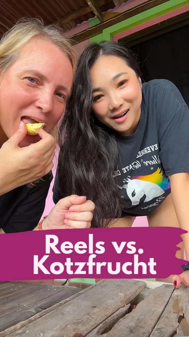 Zuerst sagst du: „Nie im Leben!“
Dann sammelst du Mut.
Das erste Mal ist komisch, aber doch gar nicht so schlimm.
Und am Ende? Willst du mehr. 😋
Genau so läuft’s mit Reels und der Sichtbarkeit. Sobald du anfängst, wird es leichter und leichter. 
Pia hat mich auf den Geschmack der Durian gebracht.
Und ich möchte dich auf den Geschmack bringen, Spaß am Instagram Marketing zu haben. Und mehr zu wollen. 
Kommentiere mit GECKO🦎 und ich schicke dir den Link zur REELly HOOK Challenge. 🌺
Thank you @pia_kg ♥️
Musik: @nadaro.official & @omao_music 
_____________________________
Für mehr Tipps rund um die gewerbliche Nutzung von Instagram, Reels, Storys, Kurzvideos, Instagramwachstum, lizenzfreie Musik bist du hier goldrichtig.