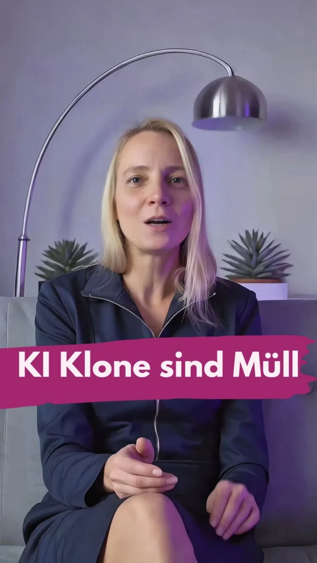 Wie kleine Giftpilze sprießen KI-Klone überall auf Social Media. Wie wunderbar effizient. *Ironie aus
Ich wurde auf ein Beispiel aufmerksam: 
Eine Kreisrätin (also Lokalpolitikerin) postet ausschließlich ihren KI-Klon und zeigt damit ganz besonders viel Bürgernähe. 
Statt einem Link zum Parteiprogramm gibts nur einen Paypal-Link in ihrer Bio.
Für mich ist das eindeutig, dieser Account ist nicht zum Austausch da, nicht zur Information, sondern nur um Emotionen anzuheizen und zu spalten. Und selbst dafür fehlt offenbar das Rückgrat. Peinlich.
Und ehrlich gesagt auch widerlich.
Das ist allerdings kein Politikproblem, das betrifft jeden. Vertrauen entsteht nicht, wenn man sich versteckt. 
Wer einen KI Klon vorschiebt, nimmt sich die Chance, persönlich zu wachsen, mutiger zu werden und hält sich selbst klein. 
Vertrauen entsteht, wenn man sich zeigt, so wie man ist, nicht perfekt, auch mit seinen Unsicherheiten und jetzt ganz new in 2026 auch am Bad Hair Day.
Lass uns mal alle viel mutiger sein. 🌺
_____________________________
Für mehr Tipps rund um die gewerbliche Nutzung von Instagram, Reels, Storys, Kurzvideos, Instagramwachstum, lizenzfreie Musik bist du hier goldrichtig.