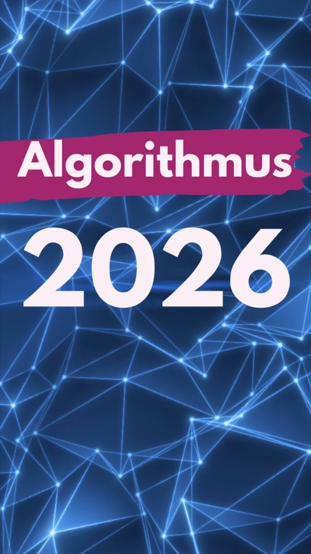 Krasses Algorithmus Update 🔥
Das neue Jahr hat gerade begonnen und überall heißt es: der NEUE Algorithmus! Das musst du jetzt wissen und tun und am besten kaufst du gleich diesen oder jenen Kurs. 
Fakt ist: es ist immer noch der selbe Algorithmus. Der Insta-Chef hat kürzlich bestätigt, täglich wird er optimiert, aber immer nur minimal und das ist doch auch völlig normal. 
Was sich wirklich gravierend ändert, ist das Verhalten der Konsumenten. Niemand hat Lust auf jeden Tag Erbsensuppe. Genau deshalb funktionieren einige Formate einfach nicht mehr. Listen mit viralen Hooks sind schneller out als du gucken kannst, sie können aber helfen, dass du verstehst, wie der Videoeinstieg funktioniert. 
Die B-Rolls, die nicht mehr funktionieren, sind die Videos, die diesen einen Tipp versprechen, für den du dann aber erstmal kommentieren musst. Dieses Format nervt tierisch. Das heißt aber nicht, dass B-Rolls generell nicht funktionieren. Ganz im Gegenteil.
Das Format ist tatsächlich völlig egal, solange du den Nerv deiner Zielgruppe triffst und weißt, wie du sie ansprechen musst. Dann kannst du mit allen Formaten viral gehen. 
Der wahre Algorithmus sind die Menschen auf der anderen Seite des Bildschirms.
Du brauchst dabei Hilfe? Wir können das in einem 1:1 zusammen individuell für dich erarbeiten. 
_____________________________
Für mehr Tipps rund um die gewerbliche Nutzung von Instagram, Reels, Storys, Kurzvideos, Instagramwachstum, lizenzfreie Musik bist du hier goldrichtig.