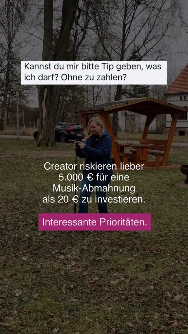 Diese Nachrichten bekomme ich seit Jahren.
Seit der ersten Musik-Abmahnung vor etwa drei Jahren schreiben mir Creator:
„Kannst du mir sagen, welche Musik ich nutzen darf?“
Die Angst vor Abmahnungen ist groß.
Und auch berechtigt, das kann einfach mal schnell mehrere tausend Euro kosten.
Was mich trotzdem immer wieder überrascht:
Viele riskieren lieber eine Abmahnung.
20 € für Wissen, das Sicherheit schafft, sind ihnen zu viel.
Stattdessen verlassen sich manche lieber auf kostenlose PDFs von Creatorn, die sich vielleicht ein, zwei Stunden mit dem Thema beschäftigt haben, auf Halbwissen aus Kommentaren oder auf eine schnelle Antwort von ChatGPT.
Und natürlich gibt es immer jemanden, der schreibt: „Ist doch ganz einfach. Nimm doch Pixabay.“
Wenn‘s doch nur so einfach wäre.
Ich beschäftige mich seit Jahren intensiv mit Musikrechten auf Social Media, arbeite natürlich auch mit Fachanwälten zusammen und habe selbst viel Zeit und Geld in juristische Beratungen investiert,
um dieses Thema wirklich in der Tiefe zu verstehen.
Hier geht es nicht nur um das Urheberrecht.
Es geht auch darum zu verstehen, wie die Plattform selbst funktioniert. Welche Musikbibliotheken es wo gibt. Wann welche Musik für welche Accounttypen verfügbar ist. Woher die Audios kommen können und wie Inhalte technisch auf der Plattform entstehen.
Hier treffen einfach Plattformlogik und Urheberrecht direkt aufeinander.
Wie siehst du das?
Sollte dieses Wissen grundsätzlich kostenlos sein
oder darf fundierte Arbeit auch etwas kosten?
____________________________
Für mehr Tipps rund um die gewerbliche Nutzung von Instagram, Reels, Storys, Kurzvideos, Instagramwachstum, lizenzfreie Musik bist du hier goldrichtig.