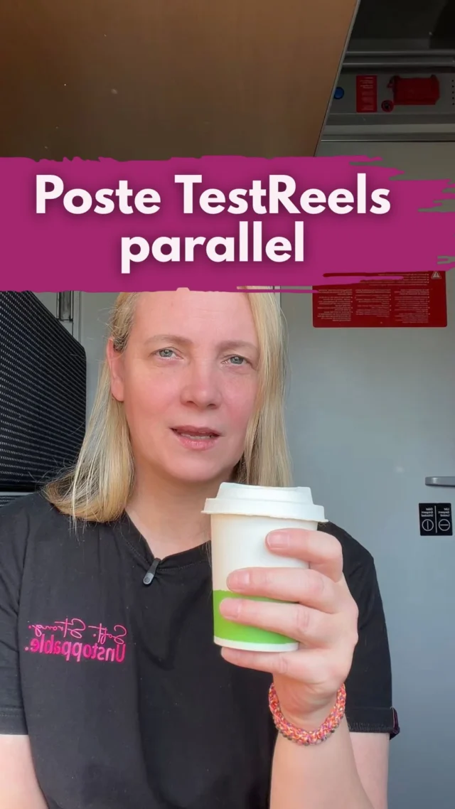 Hör auf damit, dein Reel erst als Testreel zu testen und wenn es gut läuft, zu entscheiden, es ins Profil zu holen. 
Du wirfst ein Reel zu Menschen, die dich null kennen. Das ist eine ganz andere Nummer als deine Community. Lass die doch bitte nicht entscheiden, was deine Community sieht. 
Normalerweise entscheidet deine Community, was fremde Menschen von dir sehen. 
Wenn es überhaupt das gleiche Reel sein soll, dann dubliziere es und poste es erst als Testreel und danach als normales Reel. Dann meckert Insta auch nicht. 
Ich empfehle aber eigene Testreels zu erstellen, extra für fremde Menschen. 
Wie das funktioniert, zeige ich in meinem neuen Minikurs. Wenn du den Start nicht verpassen willst, kommentiere NEWSLETTER . 
____________________________
Für mehr Tipps rund um die gewerbliche Nutzung von Instagram, Reels, Storys, Kurzvideos, Instagramwachstum, lizenzfreie Musik bist du hier goldrichtig.