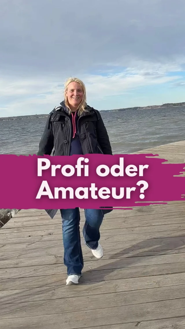 Die meisten wirken professionell, bis du dir dann ihre Musik anschaust.
Sie achten auf Hooks, Schnitt, Übergänge, Länge usw., aber das, was rechtlich relevant ist, bleibt auf der Strecke, die Musik.
Nur weil ein Song auf Instagram angezeigt wird, heißt das nicht, dass du ihn für dein Business nutzen darfst.
Wer es sich so einfach macht, arbeitet nicht professionell und das sieht man nicht nur sofort, es kann auch eine Menge Geld kosten. 
Und NEIN: Mit einem Business-Account bist du nicht automatisch sicher.
Instagram arbeitet ständig an Kategorien und Musikfreigaben.
Was dir angezeigt wird, ist keine Garantie für die kommerzielle Nutzung.
Den Fehler machen leider die meisten. 
Bekannte Tracks sind nicht für kommerzielle Nutzung freigegeben.
Beispiel:
Ein Track wie „Sonnentanz“ von Klangkarussell wird dir zwar angezeigt.
Das heißt aber nicht, dass du ihn einfach nutzen darfst. 
Deutschsprachige Songs bisher eh nicht in der Soundcollection von Meta.
Achte also auf die RF-Kennzeichnung, kontrolliere in der SoundCollection im Browser, schau bei der Alternative mit freien Künstlern vorbei @community_creator_music 
Es gibt einen umfassenden Guide, mit Anleitungen, Quellen und Hintergründen.
Kommentiere LALELU 
Jetzt bleibt nur eine Frage: Profi oder Amateur? 
Musik: @mbp.official 🙏
(Nicht alle Songs sind freigegeben)
____________________________
Für mehr Tipps rund um die gewerbliche Nutzung von Instagram, Reels, Storys, Kurzvideos, Instagramwachstum, lizenzfreie Musik bist du hier goldrichtig.